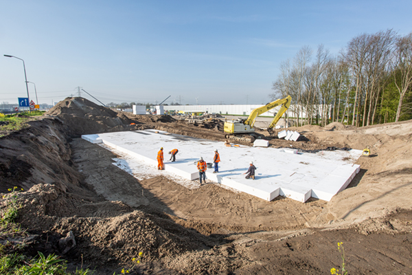 EPS constructie beschermt kwetsbare leidingen tegen druk op knooppunt A16-N3 Dordrecht